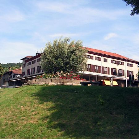 Domaine De La Barolliere Hotel Saint-Paul-en-Jarez Exterior foto